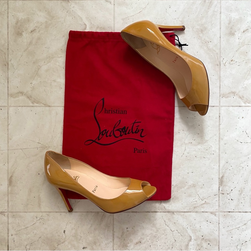 Christian Louboutin Very Prive Yellow Patent Leather Peep Toe Pumps Heels 6.5